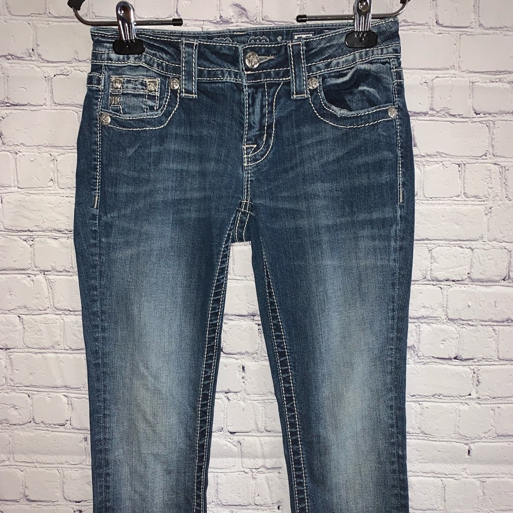 Miss Me Women's Signature Straight Studded Flap